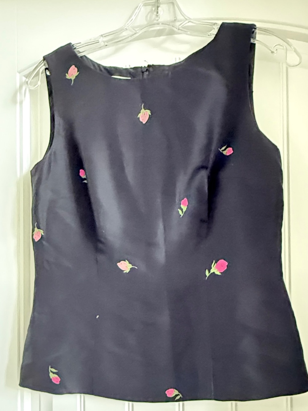 Sleeveless Black Talbots 100% silk  Top with Pink Roses